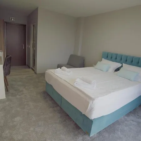 La Mansion ゲストハウス 3*