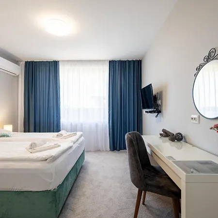 ゲストハウス La Mansion