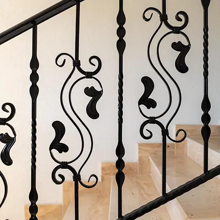 La Mansion Guest house 3*