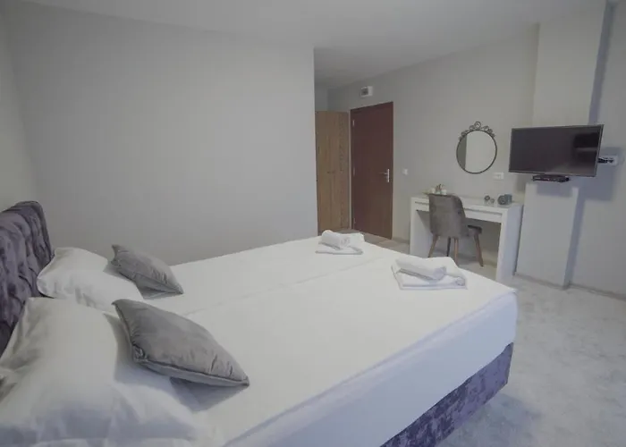 ゲストハウス La Mansion ロゼネッツ